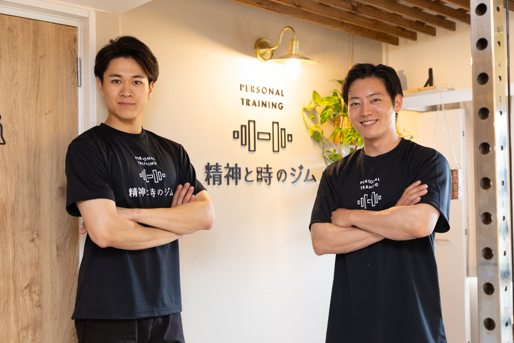 精神と時のジム二子玉川店のスタッフ2名